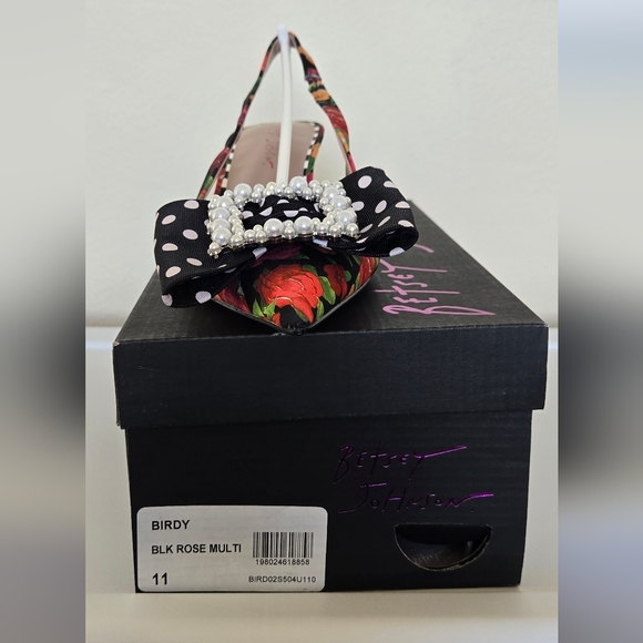 Betsey Johnson Floral Heels with Pearl Bow - Picture 2 of 4